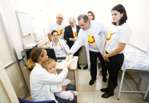 Representante do Vaticano enaltece luta do CFM pelas crianas desaparecidas