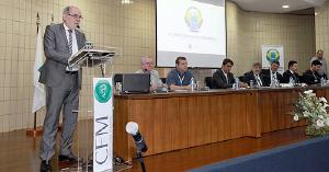 Revalidao de diplomas  debatida no VIII Frum Nacional de Ensino Mdico