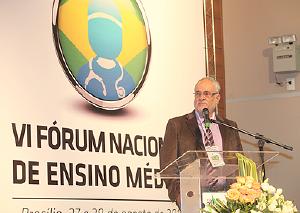 Novas diretrizes curriculares fogem  realidade e s necessidades da formao acadmica, avaliam mdicos