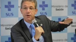 Ministro reconhece colapso iminente na sade