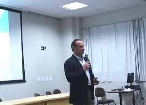 Diretor da Regional de Maring fala sobre a carreira mdica com estudantes