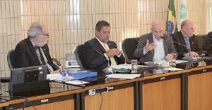 Congresso tem mais de 200 projetos de interesse da classe mdica