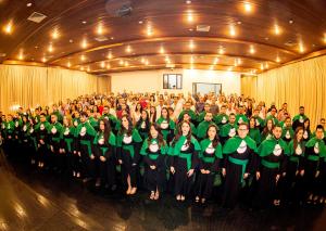 Colao de grau antecipada de 48 formandos em Medicina da UEM