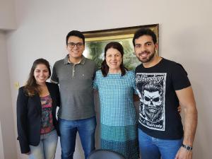 Mdicos recebem carteira profissional em Umuarama