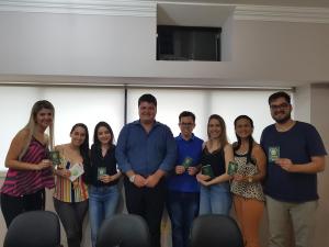 Delegacias de Umuarama, Unio da Vitria e Cascavel fazem entrega de carteiras