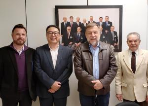 Senador Flvio Arns recebe demandas da rea mdica em visita ao CRM-PR