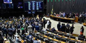 Conquista da Medicina e da Populao: Congresso mantm veto ao Revalida em faculdades privadas