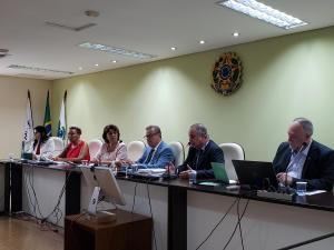 CRM-PR promove reunio para reavaliar a carreira de mdico perito no Paran