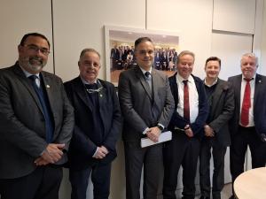 CRM-PR realiza reunio com juiz do TJ-PR para propor termo de cooperao