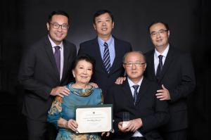 Sete médicos de Maringá foram distinguidos com Diploma de Mérito Ético no Jubileu de Ouro