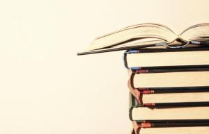 Novos livros disponveis no acervo da Biblioteca do CRM-PR