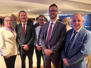 CRM-PR participa da cerim�nia de posse do novo presidente da Associa��o Comercial do Paran� (ACP)