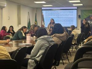 CRM-PR participa de discussão sobre o Protocolo Estadual de Colostroterapia