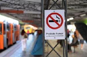 Vigilncia Sanitria autua 11 locais por descumprirem lei antifumo em Curitiba