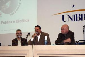 Samuel Moyss fala sobre Sade pblica e Biotica, na UniBrasil