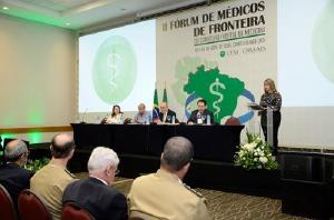 Necessidade de Carreira de Estado para mdicos destacada no Frum de Fronteira