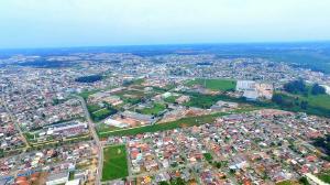 Congratulaes aos mdicos e demais muncipes de Fazenda Rio Grande pelos 32 anos