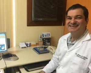 Pesar pelo falecimento do dermatologista Adriano Dias de Oliveira, que atuava em Curitiba