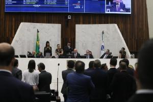 Deputados aprovam projeto que amplia aes de esclarecimento sobre o cncer