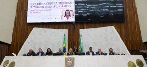 CRM-PR e ALEP realizam evento em prol da defesa da mulher mdica e profissionais de Sade