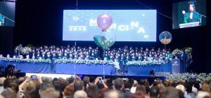 Unicesumar forma a terceira turma de Medicina