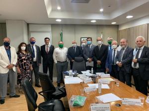 CFM pede ao Ministrio da Sade garantia de vacina contra a Covid-19 para os 500 mil mdicos