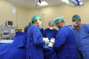 Pandemia do coronavrus fez cair em 55% o nmero de cirurgias eletivas no Paran