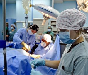 Orientaes para prevenir e controlar infeces durante procedimentos cirrgicos