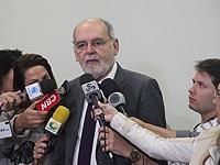 Imprensa destaca pesquisa CFM/Datafolha sobre a percepo do brasileiro em relao  sade