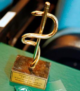 Homenagem do Jubileu de Ouro alcana neste ano 48 mdicos