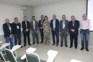 Mdico Charles London eleito presidente da Femipa durante o 13 Seminrio da instituio