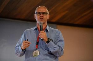 Mdico paranaense  o primeiro cirurgio brasileiro a integrar organizao internacional