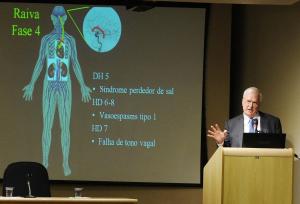 Seminrio debate protocolos de tratamento para a raiva humana