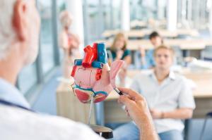 Paran ganha seu 21. curso de Medicina e CRM-PR expressa preocupao com qualidade na formao