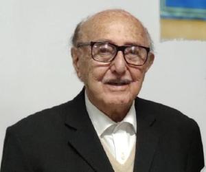 Mdico pioneiro de Apucarana comemora 95 anos de idade e os 69 de formado pela UFPR