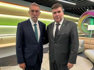 CRM-PR participa das celebra��es pelos 55 anos da Unimed Curitiba
