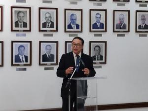 Quadro com foto de Roberto Yosida inaugurado na Galeria dos Presidentes do CRM-PR