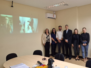 CRM-PR apresenta projeto da Cmara Tcnica de Oftalmologia ao secretrio de Educao de Curitiba