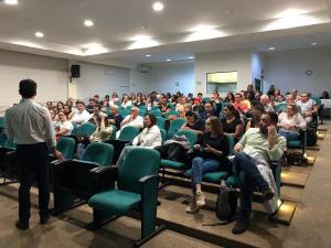 Enfrentamento da dengue: HU de Maring realiza curso de capacitao