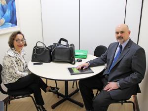 CRM-PR recebe visita de nova superintendente do HU de Maring