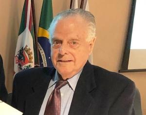 Pesar: mdico e professor Joo Cndido Ferreira da Cunha Pereira, que detinha o CRM mais antigo (12)