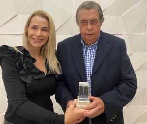 Dois mdicos de Assis Chateaubriand entre os homenageados pelos 50 anos de trabalho tico