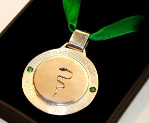 Drs. Sobania e Steffen Jnior homenageados com a Medalha de Lucas