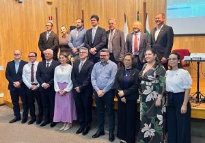 Gesto 2023-2028 do CRM-PR empossa novo quadro de representantes da Regional de Maring