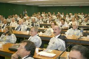 Ato pblico em defesa da valorizao do SUS e do trabalho mdico