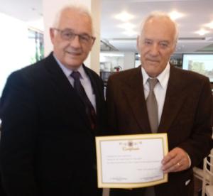 Prof. Srgio Brenner homenageado aps palestra na Academia de Medicina