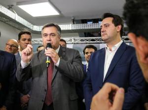 Posse solene do Secretrio Estadual de Sade tem anncio de avanos na regionalizao
