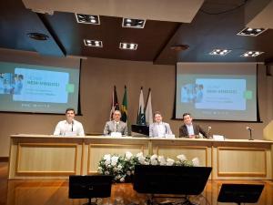 CRM-PR realiza mesa-redonda "Cooperativismo e Remunerao Mdica"
