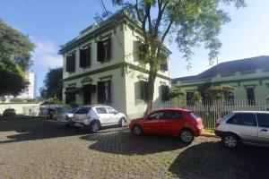 Aos 90 anos, Hospital Oswaldo Cruz homenageia funcionrios