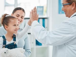 Comemorao do Dia do Pediatra em 27 de julho; Brasil tem 43 mil especialistas, 2,5 mil no Paran